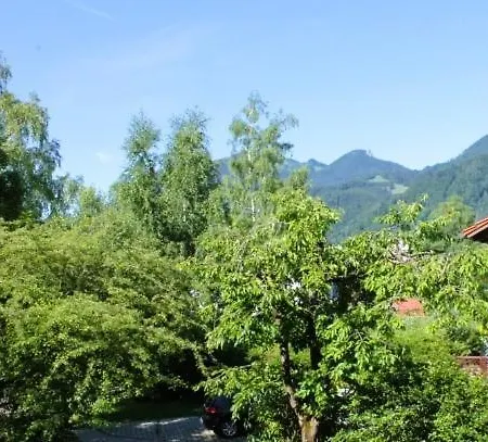 Haus Hoerterer | Chiemgau Karte Pensión *