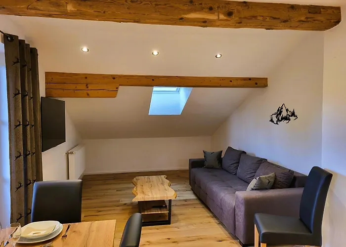 Haus Hoerterer | Chiemgau Karte Гостевой дом *