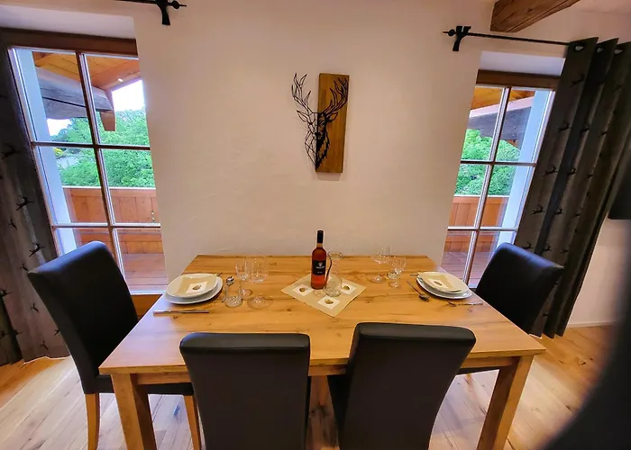 Haus Hoerterer | Chiemgau Karte Гостевой дом *